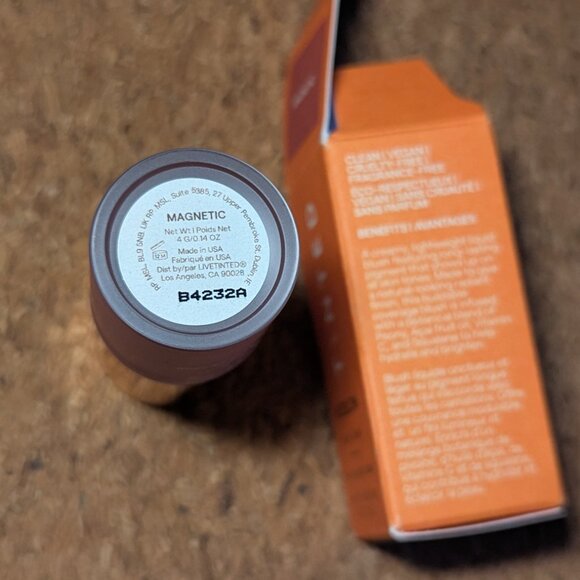 Live Tinted Hue Blush Crush Liquid Blush in Magnetic - Picture 3 of 3